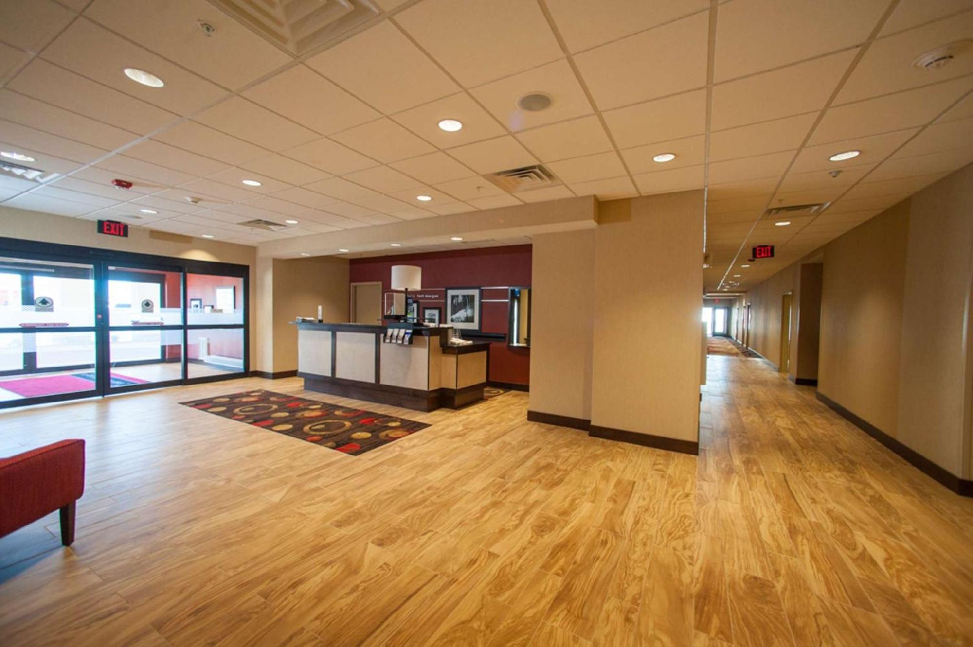 Hampton Inn By Hilton Fort Morgan Exterior photo